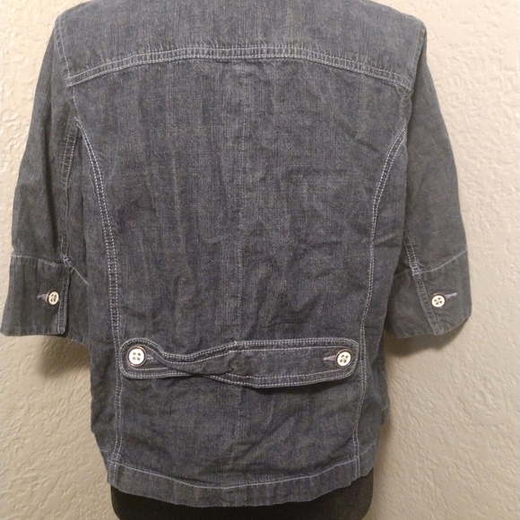 Cute Cropped Denim Jacket - Picture 4 of 4